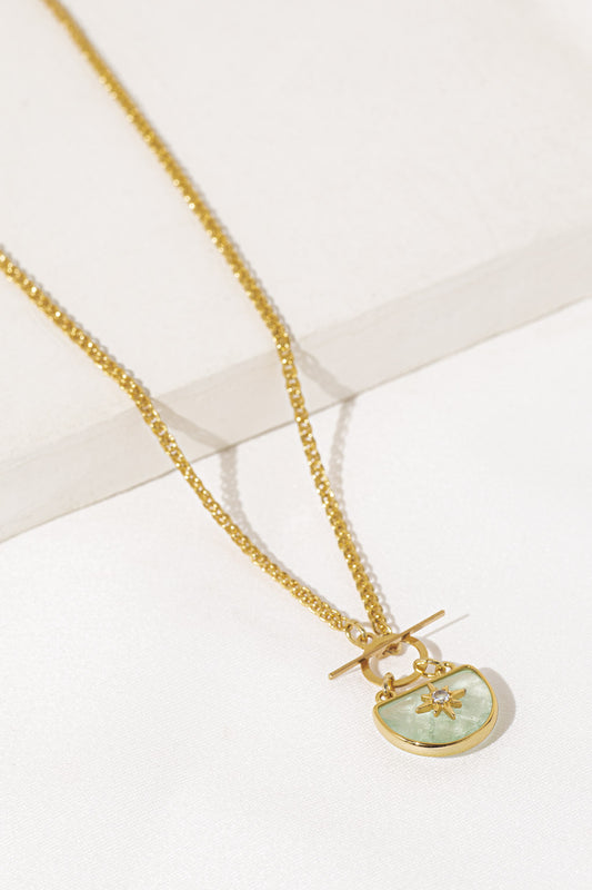Collier Mystic Court