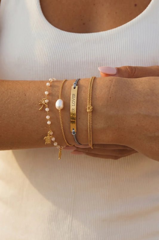 Bracelet Island