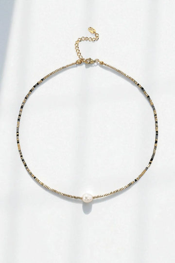 Collier Lacey