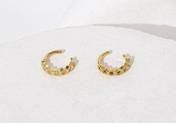 Bague d'oreille Legend (noir ou blanc)