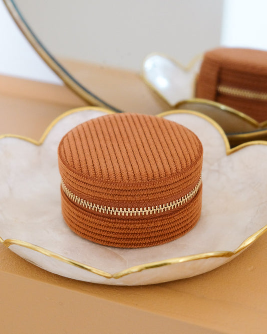 Boite Yvonne Velours Côtelé Camel