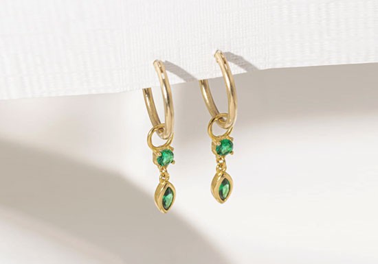 Boucles d'oreilles Juliette Hoop (coloris au choix)