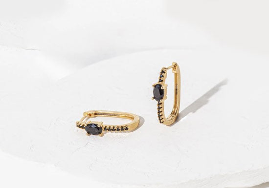 Boucles d'oreilles Ross (noir ou blanc)