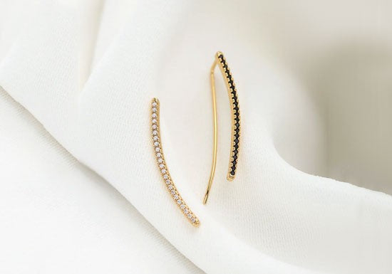 Boucle d'oreille Tom climber (noir ou blanc)