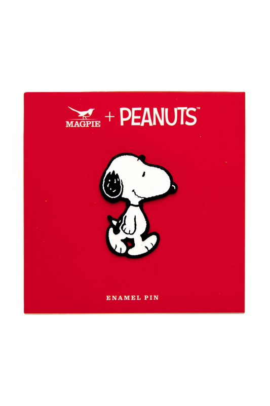 Pin's Walking Snoopy
