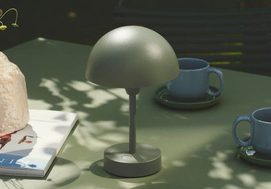 Lampe Doris by Kubbick, Intérieure / Extérieure Sans Fil - Vert Olive