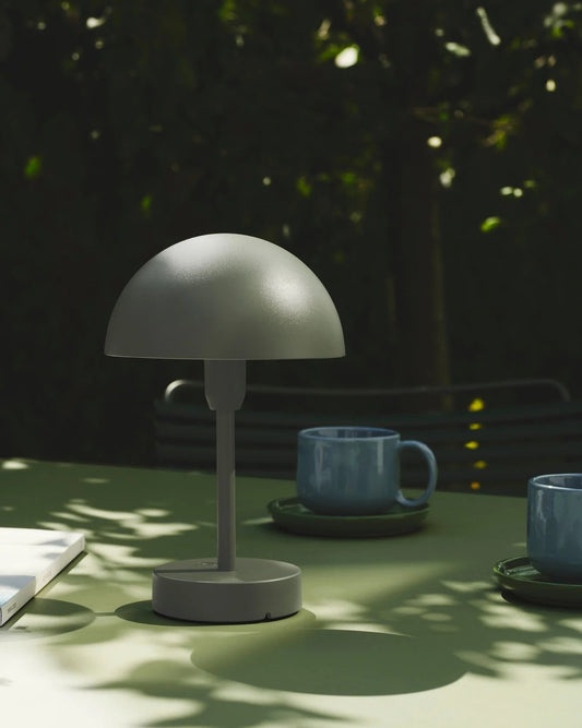 Lampe Doris by Kubbick, Intérieure / Extérieure Sans Fil - Vert Olive