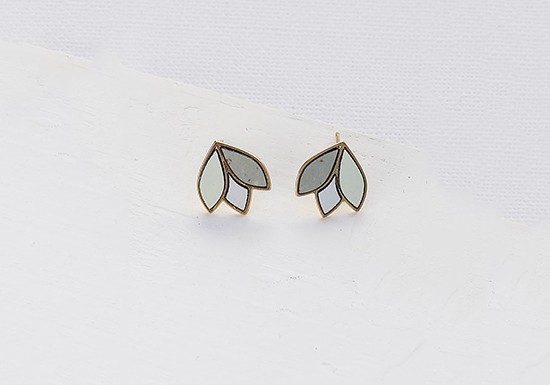 Boucles d'oreilles Tulip Post (coloris au choix)