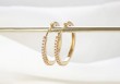 Boucles d'oreilles Logan (noir ou blanc)