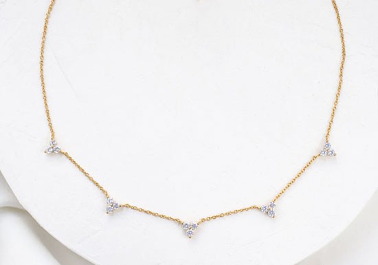 Collier Blaire (noir ou blanc)