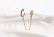 Boucle d'oreille Ross cuff (noir ou blanc)