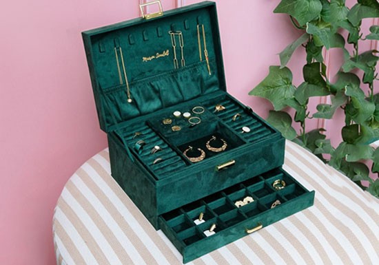 Boite Denise Velours Vert